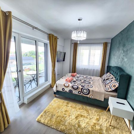 Near Airport 2 Rooms Apartments In Himson Iasi Exterior foto