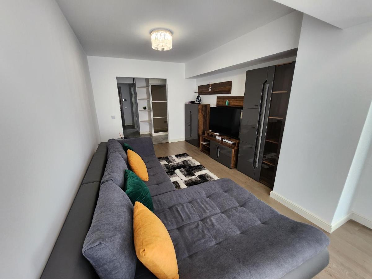 Near Airport 2 Rooms Apartments In Himson Iasi Exterior foto