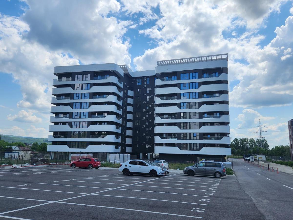 Near Airport 2 Rooms Apartments In Himson Iasi Exterior foto