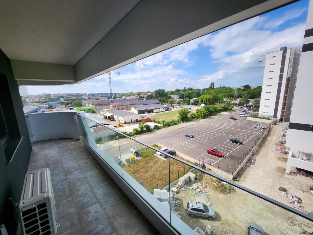 Near Airport 2 Rooms Apartments In Himson Iasi Exterior foto