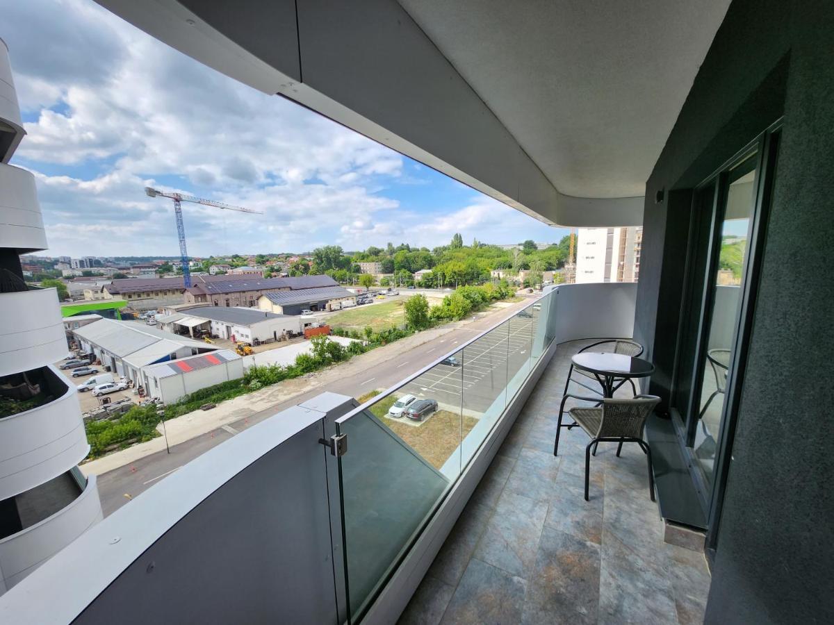 Near Airport 2 Rooms Apartments In Himson Iasi Exterior foto