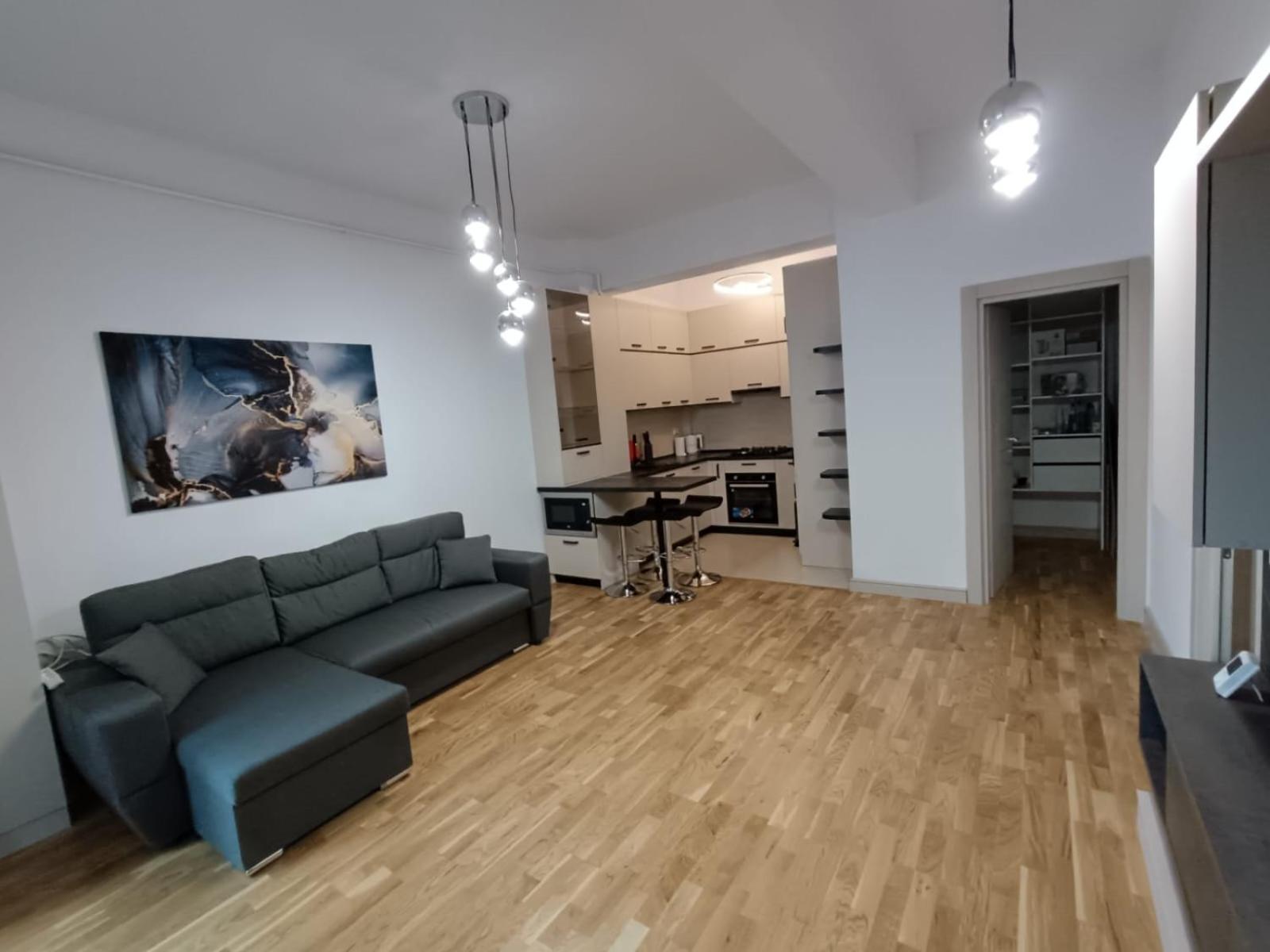 Near Airport 2 Rooms Apartments In Himson Iasi Exterior foto