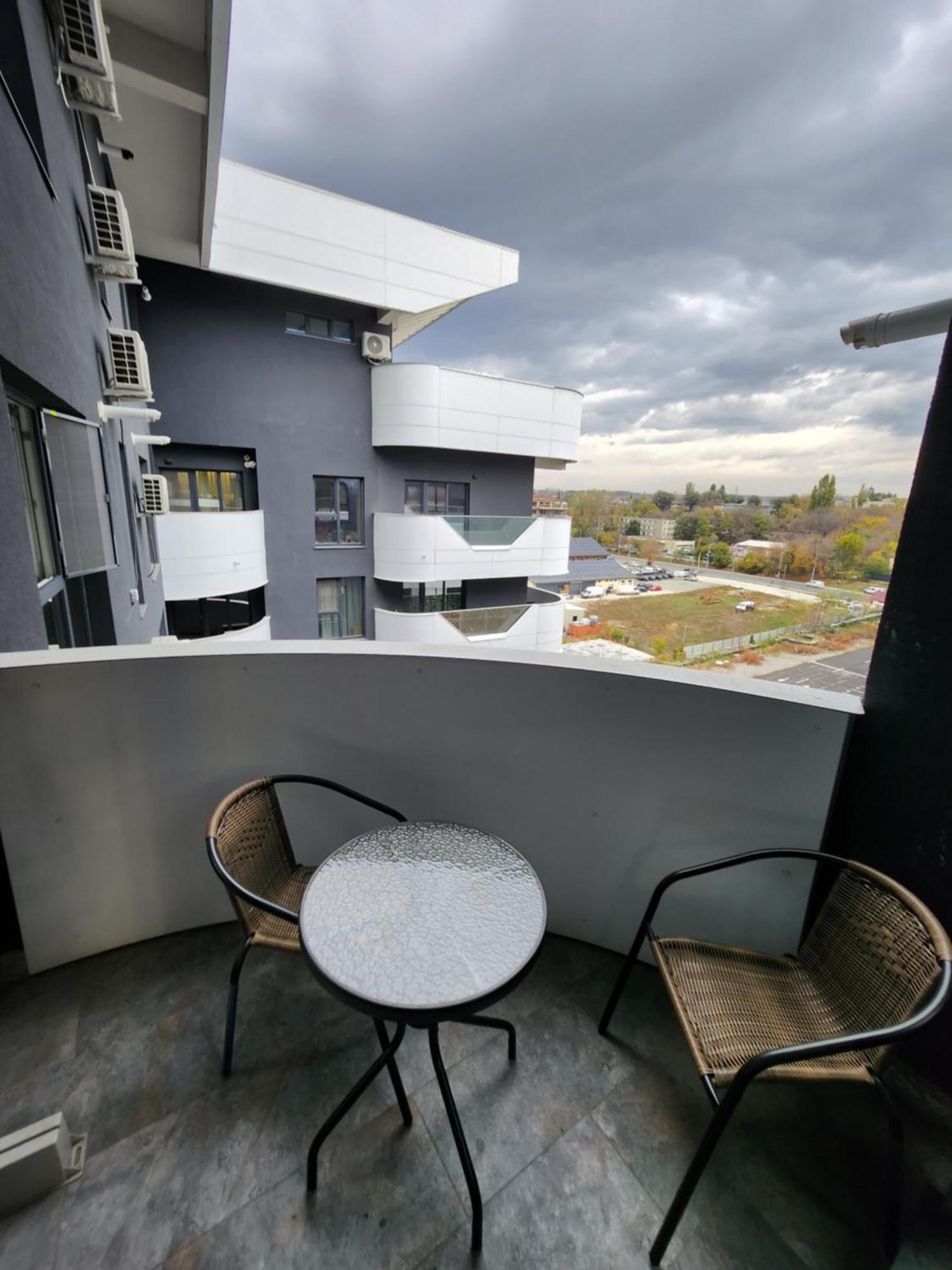 Near Airport 2 Rooms Apartments In Himson Iasi Exterior foto